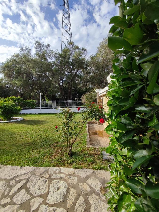 Villa Areti Lefkimmi  Exteriör bild